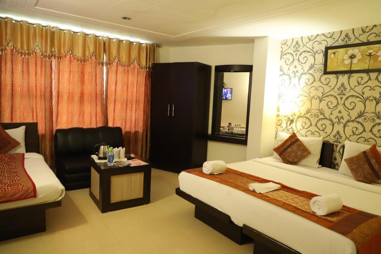 Hotel Tara Palace By Goyal Hoteliers Агра Экстерьер фото